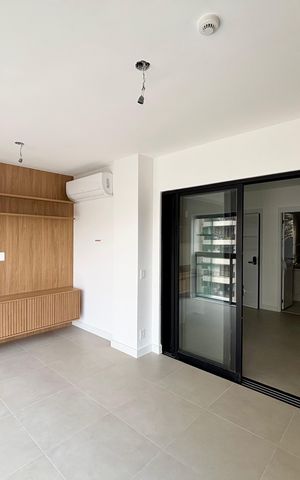 Apartamento à venda com 71m², 2 quartos e 1 vaga Apartamento à venda com 71m², 2 quartos e 1 vagaVaranda da Sala/área de serviço