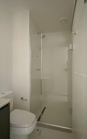Apartamento à venda com 71m², 2 quartos e 1 vaga Apartamento à venda com 71m², 2 quartos e 1 vagaSuíte - banheiro