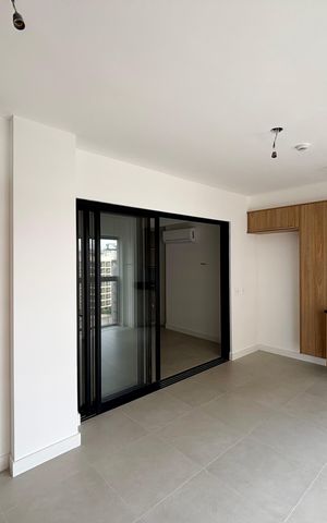 Apartamento à venda com 71m², 2 quartos e 1 vaga Apartamento à venda com 71m², 2 quartos e 1 vagaVaranda da Sala/área de serviço