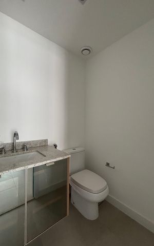 Apartamento à venda com 174m², 3 quartos e 1 vaga Apartamento à venda com 174m², 3 quartos e 1 vagaLavabo