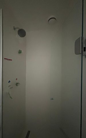 Apartamento à venda com 174m², 3 quartos e 1 vaga Apartamento à venda com 174m², 3 quartos e 1 vagaSuíte 2 - banheiro
