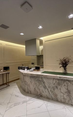 Apartamento à venda com 174m², 3 quartos e 1 vaga Apartamento à venda com 174m², 3 quartos e 1 vagaÁrea comum - salão de festas