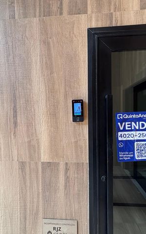 Apartamento à venda com 174m², 3 quartos e 1 vaga Apartamento à venda com 174m², 3 quartos e 1 vagaPlaca