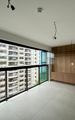 Apartamento à venda com 174m², 3 quartos e 1 vaga Apartamento à venda com 174m², 3 quartos e 1 vagaVaranda da sala 2/cozinha