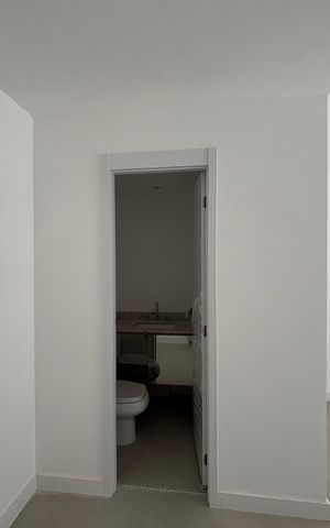 Apartamento à venda com 174m², 3 quartos e 1 vaga Apartamento à venda com 174m², 3 quartos e 1 vagaLavabo