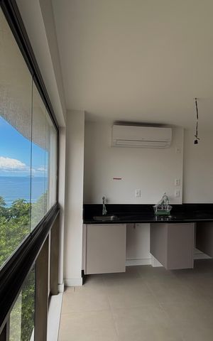 Apartamento à venda com 174m², 3 quartos e 1 vaga Apartamento à venda com 174m², 3 quartos e 1 vagaVaranda da suíte 2/cozinha