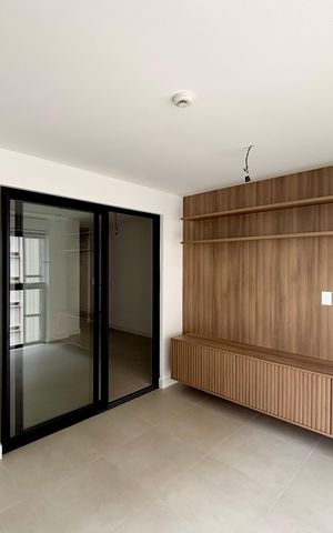 Apartamento à venda com 174m², 3 quartos e 1 vaga Apartamento à venda com 174m², 3 quartos e 1 vagaVaranda da suíte 2/cozinha