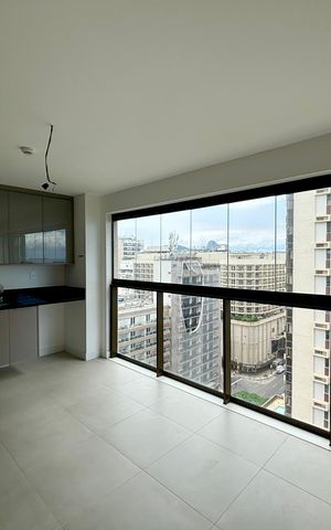 Apartamento à venda com 174m², 3 quartos e 1 vaga Apartamento à venda com 174m², 3 quartos e 1 vagaVaranda da sala 2/cozinha