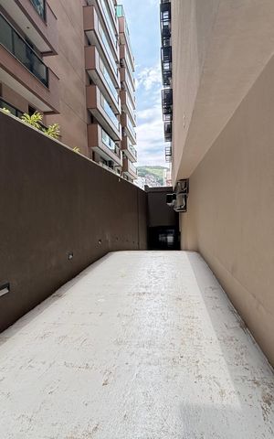 Apartamento à venda com 174m², 3 quartos e 1 vaga Apartamento à venda com 174m², 3 quartos e 1 vagaGaragem