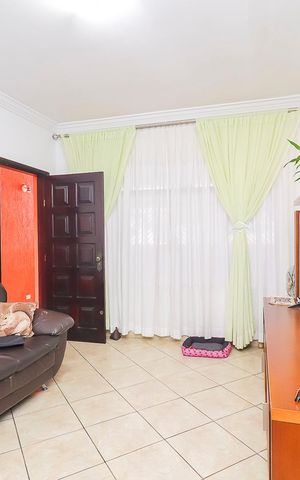 Casa para alugar com 150m², 2 quartos e 2 vagasSala