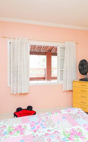 Casa para alugar com 150m², 2 quartos e 2 vagasQuarto 1 - Suíte