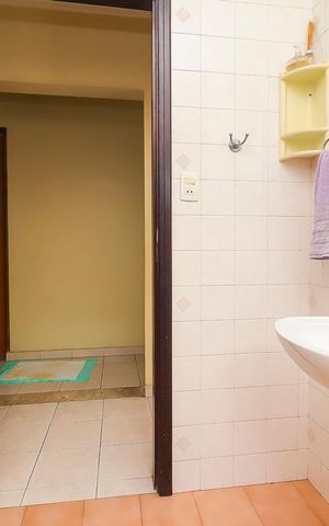 Casa para alugar com 150m², 2 quartos e 2 vagasBanheiro Social