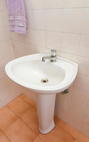 Casa para alugar com 150m², 2 quartos e 2 vagasBanheiro Social