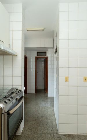 Apartamento para alugar com 120m², 4 quartos e 2 vagas Apartamento para alugar com 120m², 4 quartos e 2 vagasCOZINHA