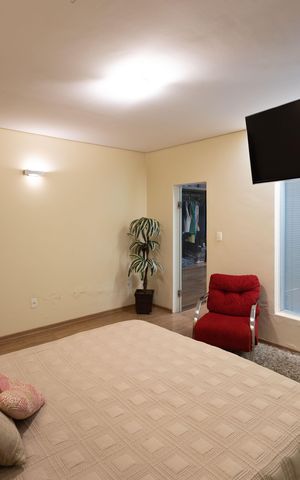 Casa à venda com 420m², 4 quartos e 3 vagas Casa à venda com 420m², 4 quartos e 3 vagasSuíte 1