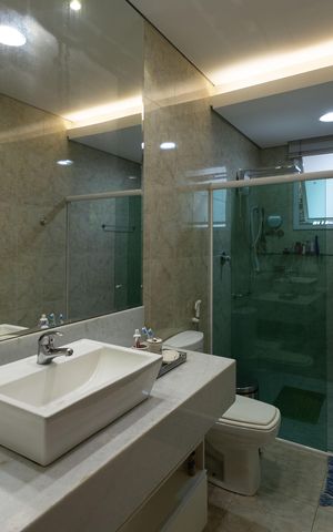 Casa à venda com 420m², 4 quartos e 3 vagas Casa à venda com 420m², 4 quartos e 3 vagasBanheiro 1