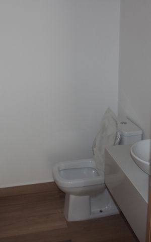 Apartamento para alugar com 80m², 2 quartos e 1 vagaLavabo