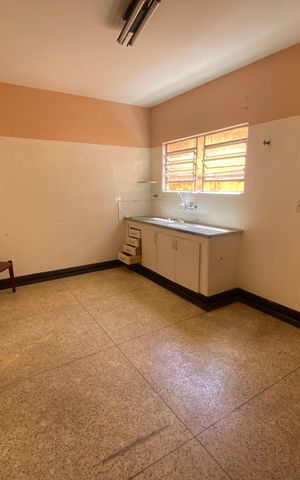 Casa para alugar com 110m², 2 quartos e 2 vagas Casa para alugar com 110m², 2 quartos e 2 vagasCozinha