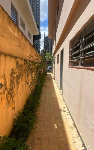 Casa para alugar com 110m², 2 quartos e 2 vagas Casa para alugar com 110m², 2 quartos e 2 vagasCorredor