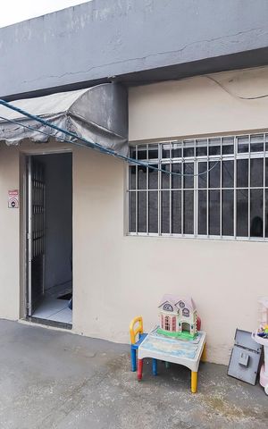 Casa à venda com 250m², 2 quartos e 5 vagasQuintal / Garagem