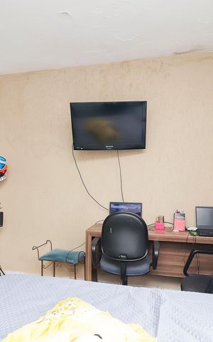 Casa à venda com 250m², 2 quartos e 5 vagasQuarto