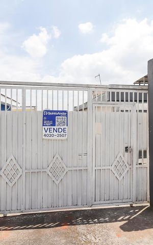Casa à venda com 250m², 2 quartos e 5 vagasFachada