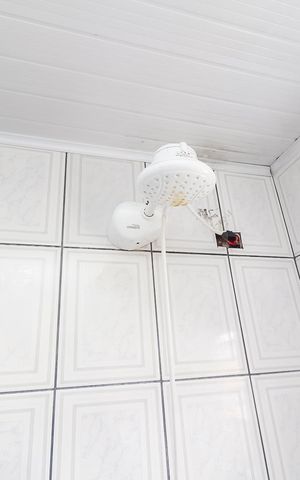 Casa à venda com 250m², 2 quartos e 5 vagasBanheiro