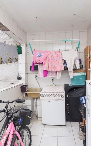 Casa à venda com 250m², 2 quartos e 5 vagasÁrea de Serviço