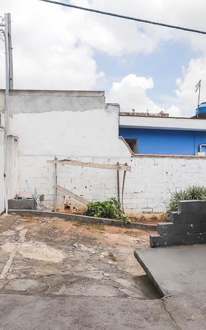 Casa à venda com 250m², 2 quartos e 5 vagasQuintal