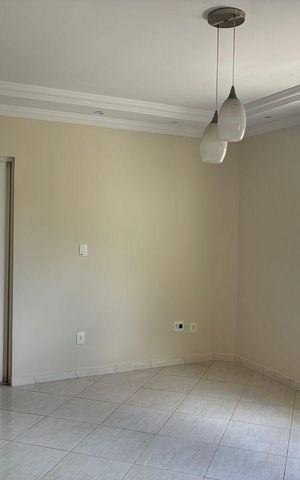 Casa para alugar com 200m², 3 quartos e sem vaga Casa para alugar com 200m², 3 quartos e sem vagaSala