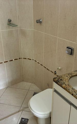 Casa para alugar com 200m², 3 quartos e sem vaga Casa para alugar com 200m², 3 quartos e sem vagaBanheiro