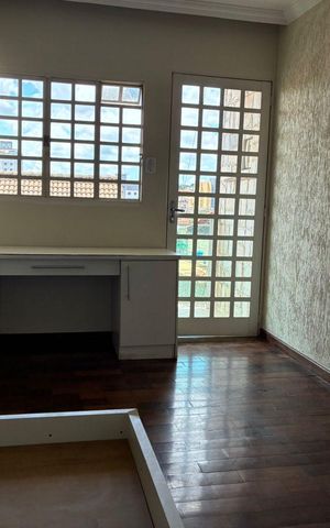 Casa para alugar com 200m², 3 quartos e sem vaga Casa para alugar com 200m², 3 quartos e sem vagaQuarto