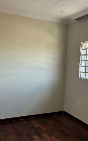 Casa para alugar com 200m², 3 quartos e sem vaga Casa para alugar com 200m², 3 quartos e sem vagaQuarto