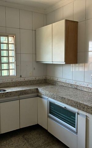 Casa para alugar com 200m², 3 quartos e sem vaga Casa para alugar com 200m², 3 quartos e sem vagaCozinha