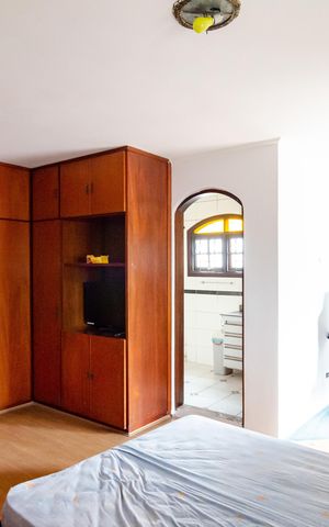 Casa para alugar com 256m², 3 quartos e 3 vagas Casa para alugar com 256m², 3 quartos e 3 vagasSuíte 2