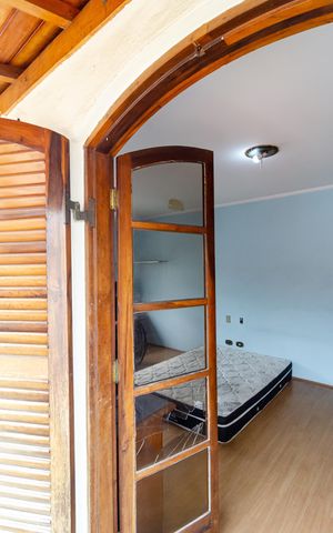 Casa para alugar com 256m², 3 quartos e 3 vagas Casa para alugar com 256m², 3 quartos e 3 vagasvaranda da Suíte 1
