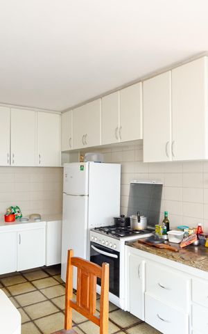 Casa para alugar com 256m², 3 quartos e 3 vagas Casa para alugar com 256m², 3 quartos e 3 vagasCozinha