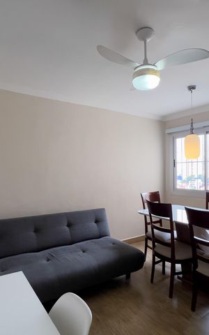 Apartamento à venda com 55m², 2 quartos e 1 vaga Apartamento à venda com 55m², 2 quartos e 1 vagaSala