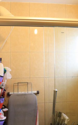 Apartamento à venda com 100m², 4 quartos e 2 vagas Apartamento à venda com 100m², 4 quartos e 2 vagasBanheiro 1