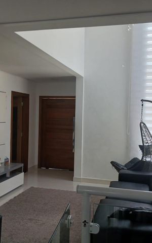 Casa de condomínio para alugar com 350m², 4 quartos e 4 vagas