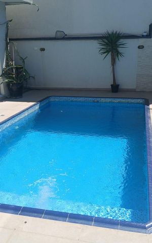 Casa de condomínio para alugar com 350m², 4 quartos e 4 vagas