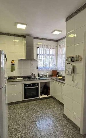 Apartamento à venda com 255m², 4 quartos e 4 vagas