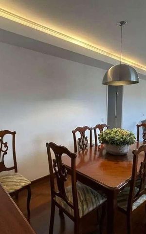 Apartamento à venda com 255m², 4 quartos e 4 vagas
