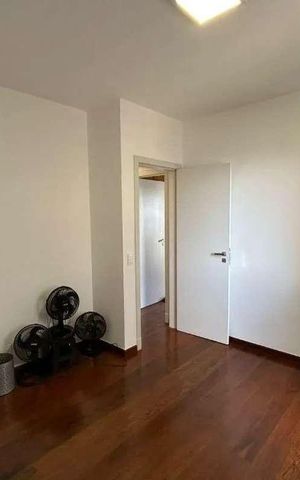 Apartamento à venda com 255m², 4 quartos e 4 vagas