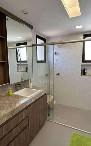 Apartamento à venda com 255m², 4 quartos e 4 vagas