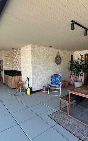 Apartamento à venda com 255m², 4 quartos e 4 vagas