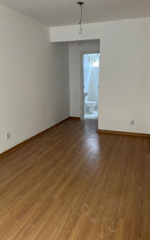 Apartamento à venda com 37m², 1 quarto e sem vaga Apartamento à venda com 37m², 1 quarto e sem vagaSala