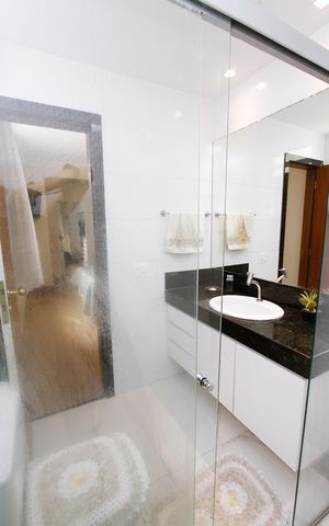 Apartamento à venda com 270m², 4 quartos e 3 vagasBanheiro da Suíte