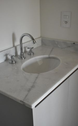 Apartamento à venda com 55m², 2 quartos e 1 vagaBanheiro Social