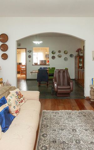 Casa à venda com 336m², 3 quartos e 4 vagasSala